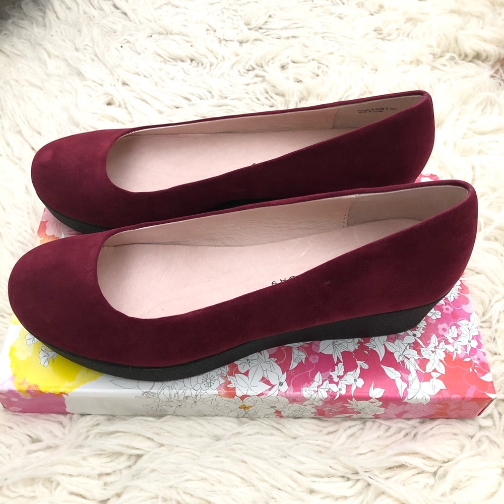 Brand New Chinese Laundry Burgundy Platform 8.5